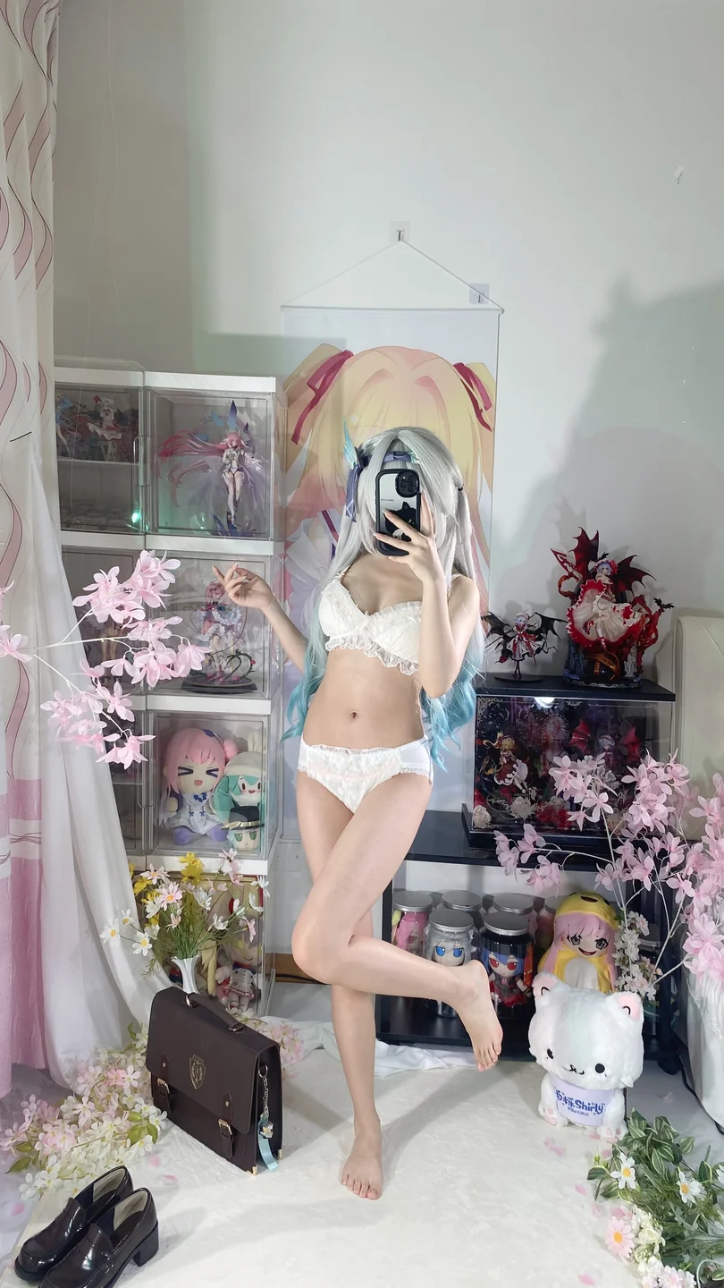 白栎Shirly - No.028 春日流萤 [130P,25V-7.23GB]01 tg@simisebaisi 【丝足阁】038.webp